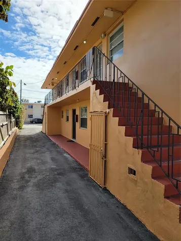 1753 SW 6th Street Miami FL 33135