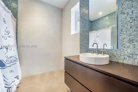 6900 Barquera Street Coral Gables FL 33146