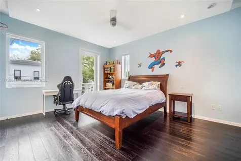6900 Barquera Street Coral Gables FL 33146