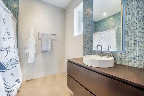 6900 Barquera Street Coral Gables FL 33146