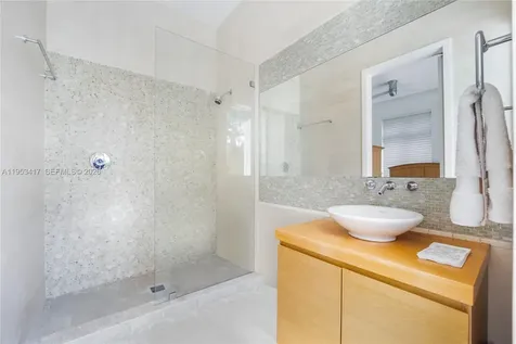 6900 Barquera Street Coral Gables FL 33146