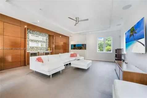 6900 Barquera Street Coral Gables FL 33146