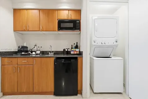 18001 Collins Avenue Sunny Isles Beach FL 33160