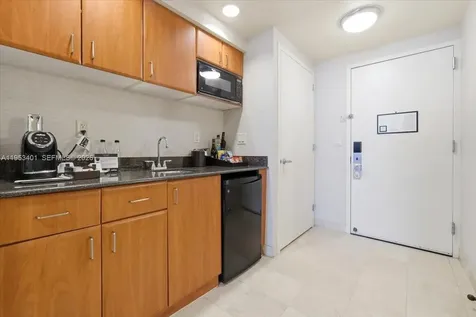 18001 Collins Avenue Sunny Isles Beach FL 33160