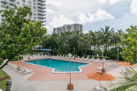 2851 NE 183rd Street Aventura FL 33160