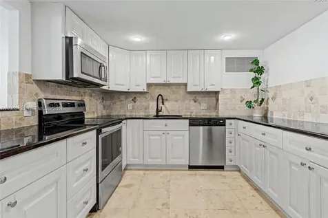 2851 NE 183rd Street Aventura FL 33160