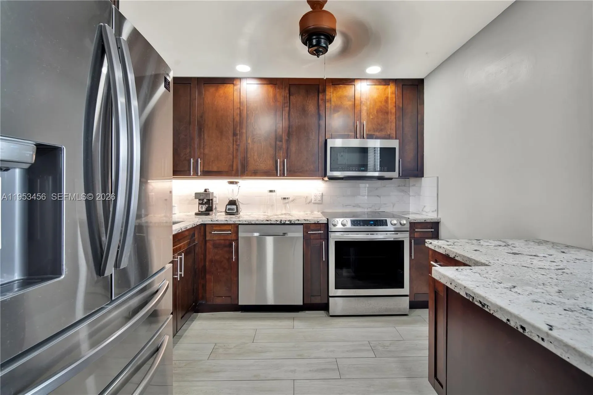 950 Hillcrest Drive Hollywood FL 33021
