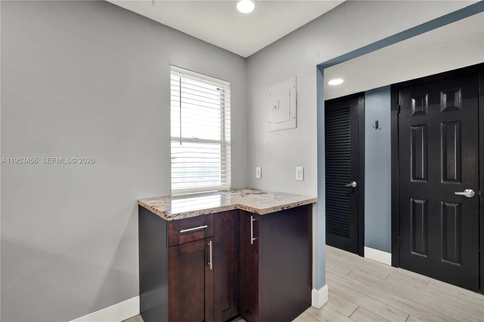 950 Hillcrest Drive Hollywood FL 33021