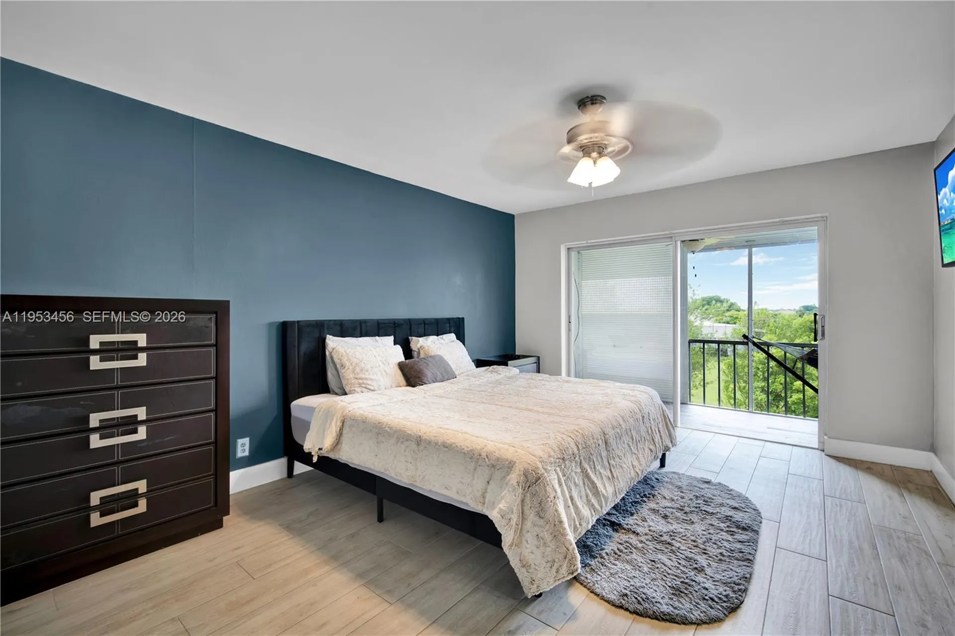 950 Hillcrest Drive Hollywood FL 33021