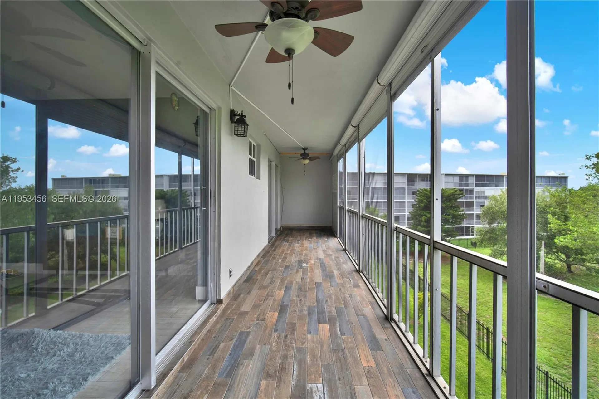 950 Hillcrest Drive Hollywood FL 33021