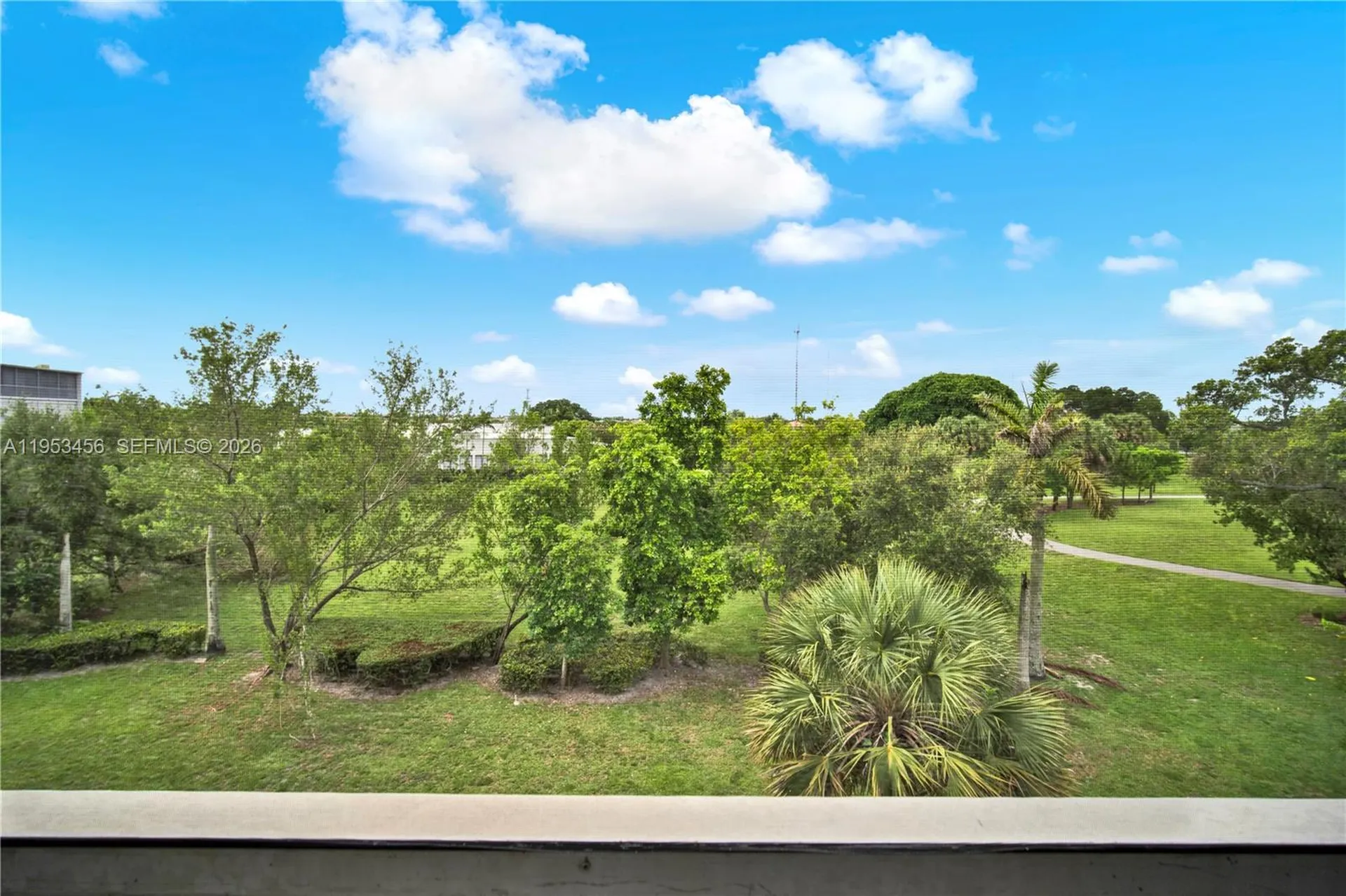 950 Hillcrest Drive Hollywood FL 33021