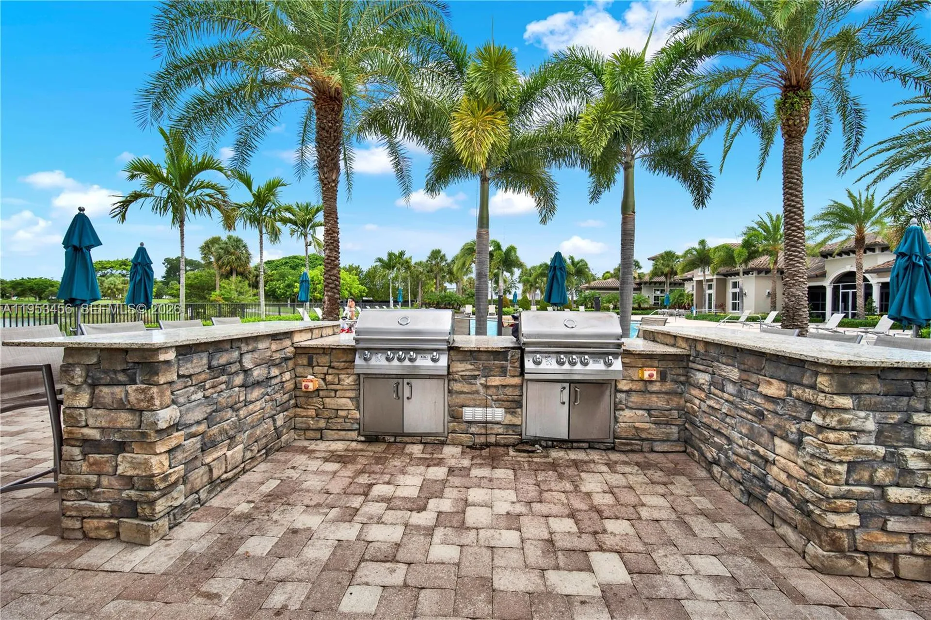 950 Hillcrest Drive Hollywood FL 33021