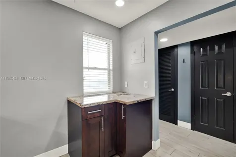 950 Hillcrest Drive Hollywood FL 33021