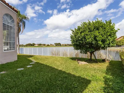 10465 NW 46th Street Doral FL 33178