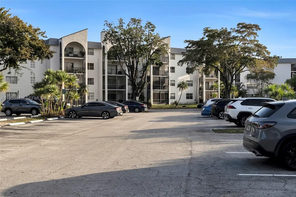 3300 Spanish Moss Terrace Lauderhill FL 33319