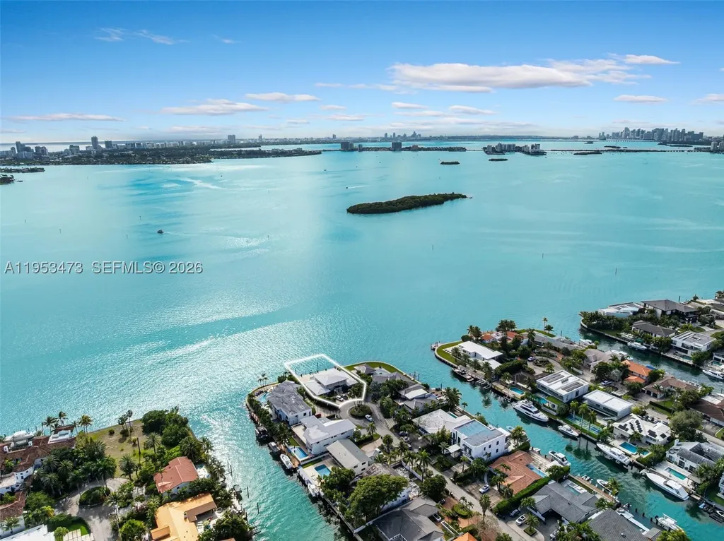 1990 NE 119th Road North Miami FL 33181