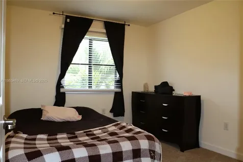 22501 SW 88th Place Cutler Bay FL 33190