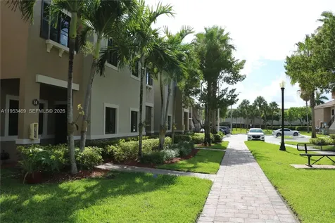 22501 SW 88th Place Cutler Bay FL 33190