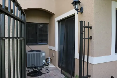 22501 SW 88th Place Cutler Bay FL 33190
