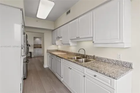 4775 Collins Avenue Miami Beach FL 33140