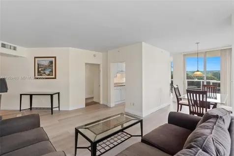 4775 Collins Avenue Miami Beach FL 33140