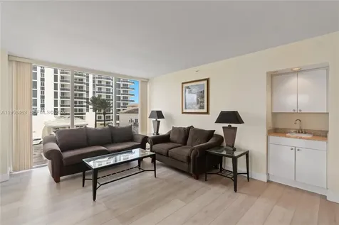 4775 Collins Avenue Miami Beach FL 33140
