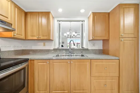 410 NW 68th Avenue Plantation FL 33317