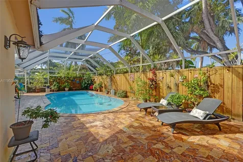 1237 Garfield Street Hollywood FL 33019