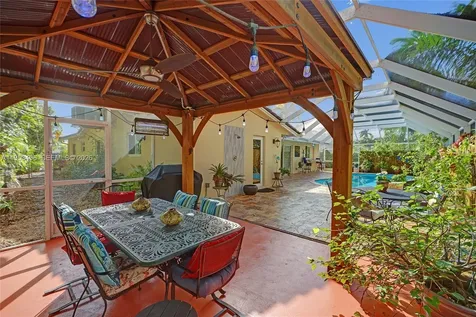 1237 Garfield Street Hollywood FL 33019