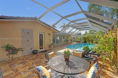 1237 Garfield Street Hollywood FL 33019