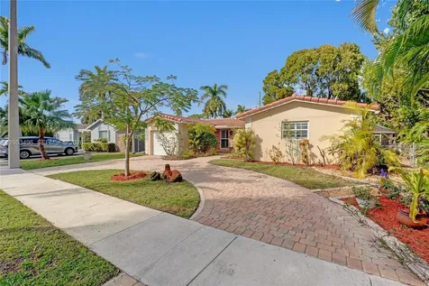 1237 Garfield Street Hollywood FL 33019