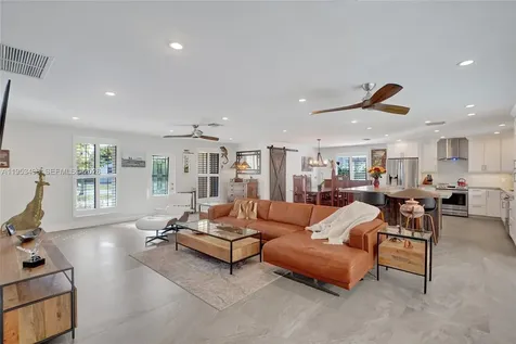1237 Garfield Street Hollywood FL 33019
