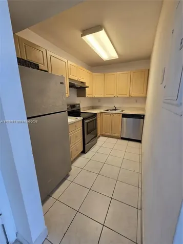 405 S Pine Island Road Plantation FL 33324