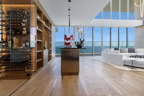 18501 Collins Avenue Sunny Isles Beach FL 33160