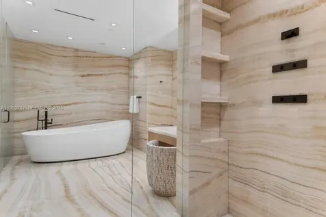 18501 Collins Avenue Sunny Isles Beach FL 33160