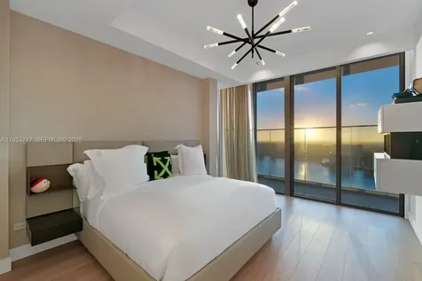 18501 Collins Avenue Sunny Isles Beach FL 33160
