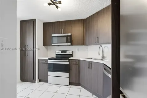 10026 Hammocks Boulevard Miami FL 33196