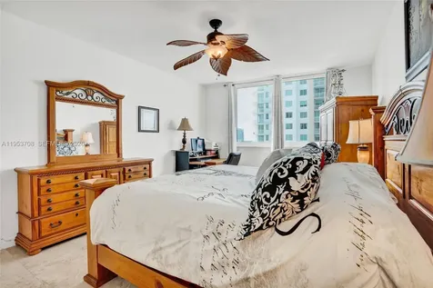 1755 E Hallandale Beach Boulevard Hallandale Beach FL 33009