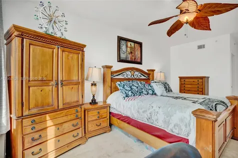 1755 E Hallandale Beach Boulevard Hallandale Beach FL 33009