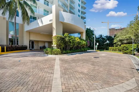 1755 E Hallandale Beach Boulevard Hallandale Beach FL 33009