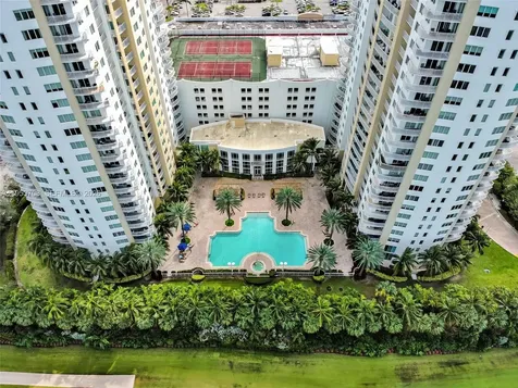 1755 E Hallandale Beach Boulevard Hallandale Beach FL 33009