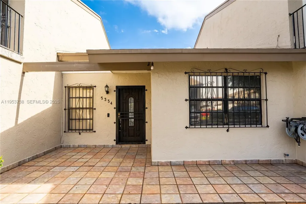 5334 W 24th Avenue Hialeah FL 33016
