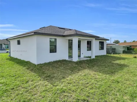 3602 20th Street SW Lehigh Acres FL 33976