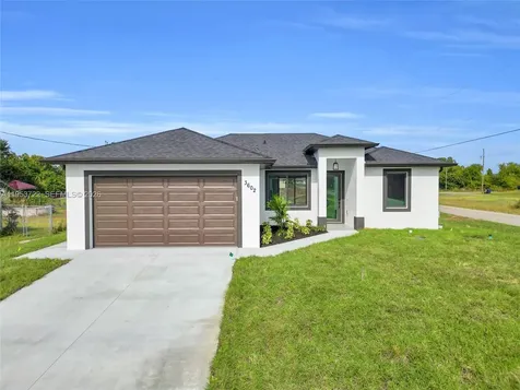 3602 20th Street SW Lehigh Acres FL 33976