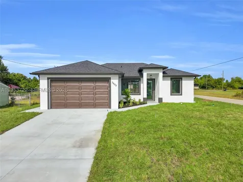 3602 20th Street SW Lehigh Acres FL 33976