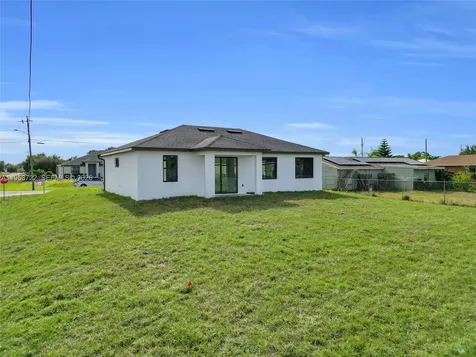 3602 20th Street SW Lehigh Acres FL 33976