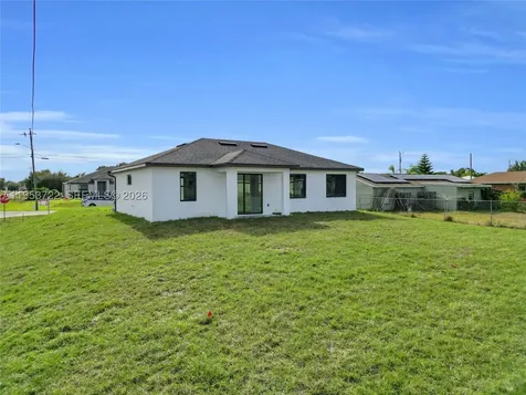 3602 20th Street SW Lehigh Acres FL 33976