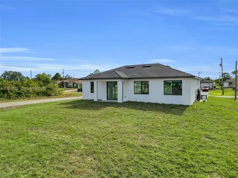 3602 20th Street SW Lehigh Acres FL 33976