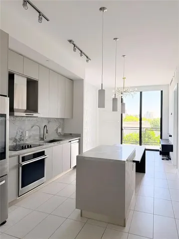 1030 15th Street Miami Beach FL 33139