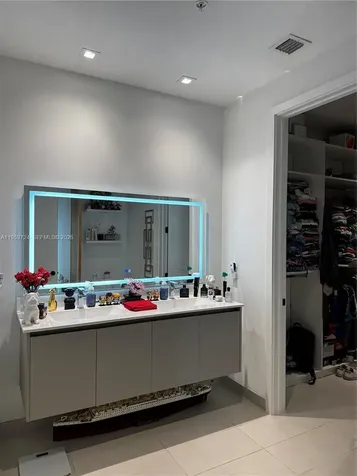 1030 15th Street Miami Beach FL 33139